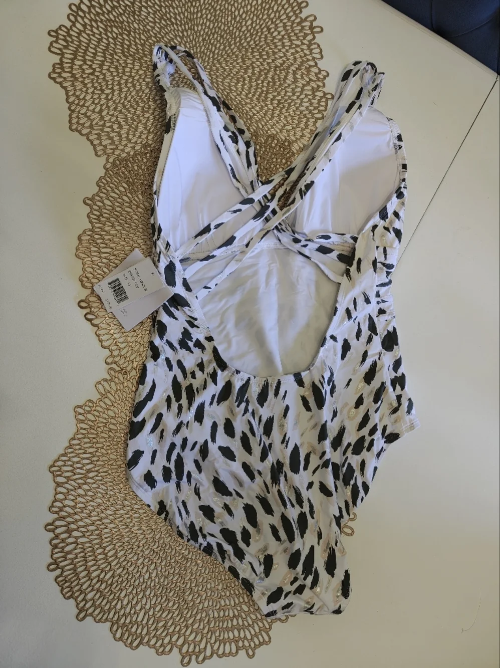 La Blanca Brushstroke Petals Print One-Piece Swimsuit NWT